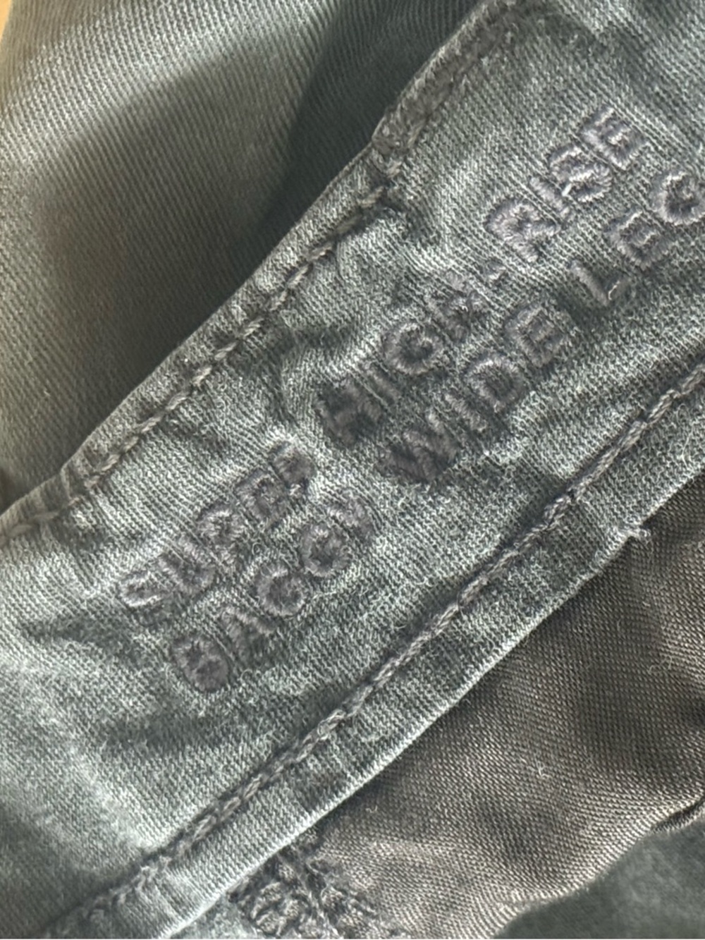 American Eagle Cargo Pants  Size 2 Black Wide Leg Baggy Utility Y2K Trend 5030 - Picture 3 of 7